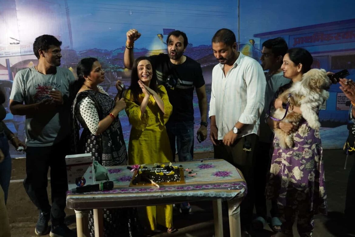 10:29 Ki Aakhari Dastak