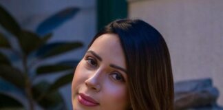 Rozlyn Khan Takes a Jab at Uorfi Javed Over Cannes 2025 Visa Rejection. Rozlyn Khan