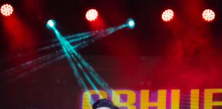 Abhijeet Sawant Sings in Paris Reel Mid-Flight on World Music Day. World Music Day