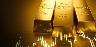 Gold Plunges Over 5% in Worst Drop Since 2013, Silver Tanks 7% in Market Shock Gold