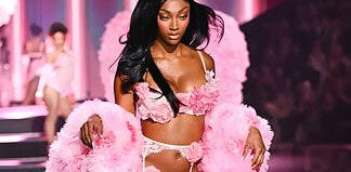 Angel Reese is the first professional athlete to walk the Victoria’s Secret Fashion Show runway in beautiful pink outfits Angel Reese