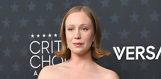 Hannah Einbinder Demands “Abolish ICE” After Renee Good Killing Hannah Einbinder